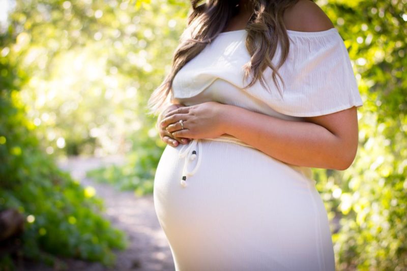 Skincare For Expectant Mothers: 10 Tips